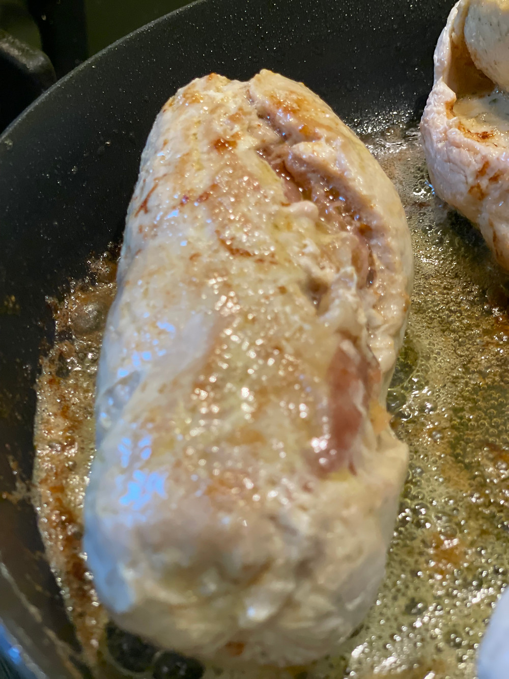 Roulé de dinde en cuisson farci au gorgonzola et au jambon de parme