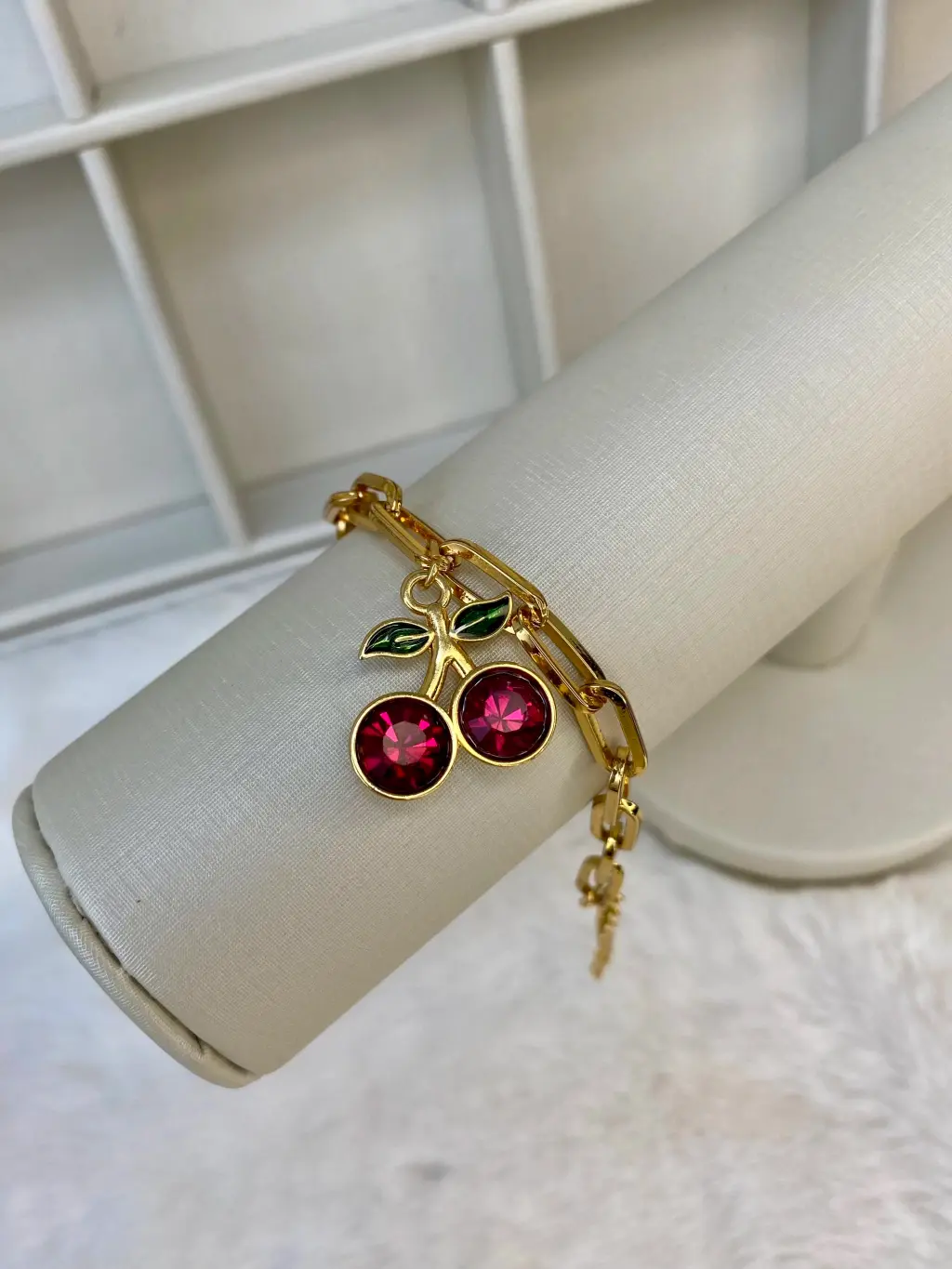 Pulseira pingente cereja coleção Bali