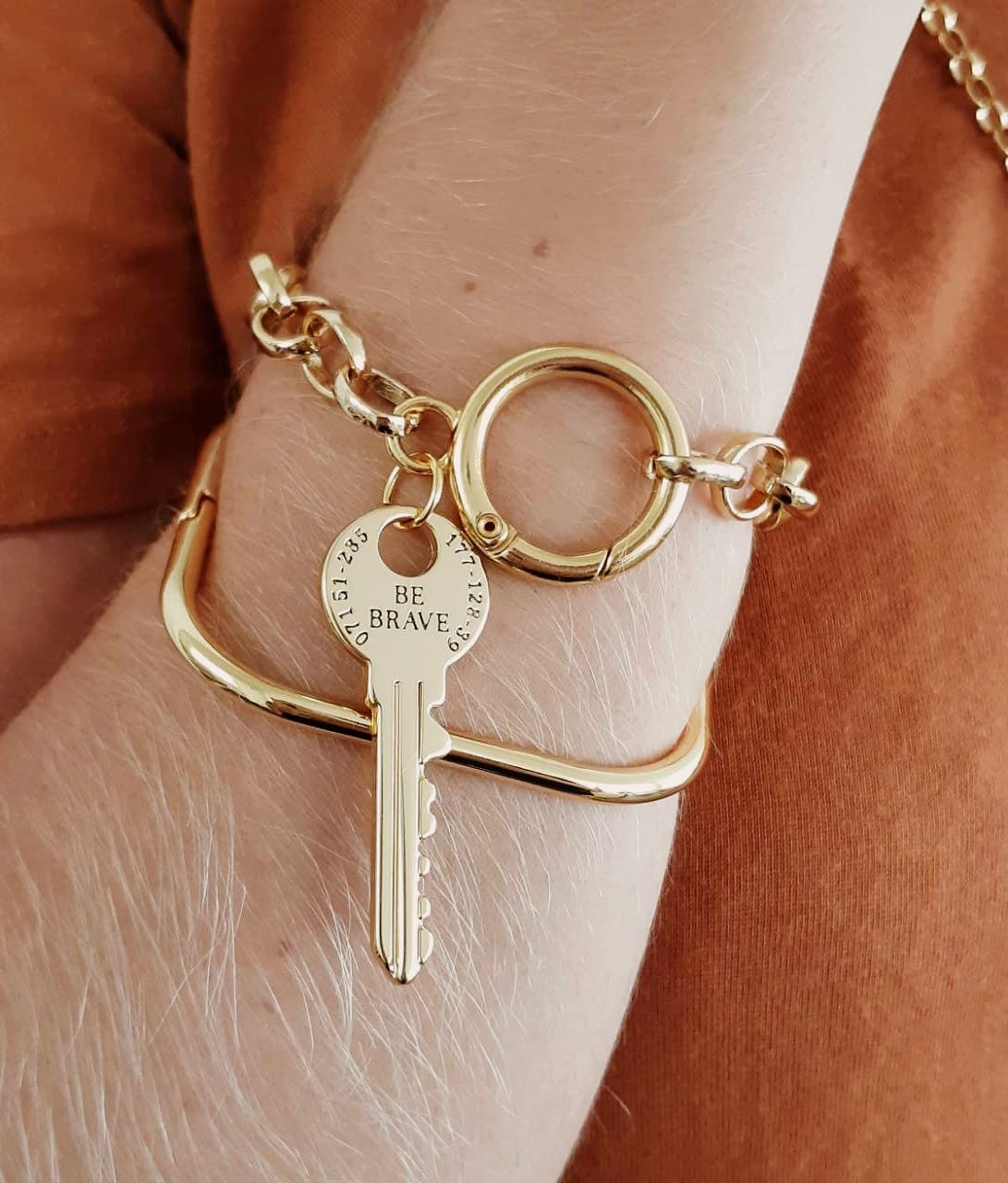 Pulseira Elo Portuquês com Pingente Chave