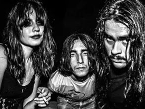 MARGARITAS PODRIDAS: -"NUESTRO SONIDO ES PARA LA GENTE QUE SI LE GUSTA EL RUIDO".