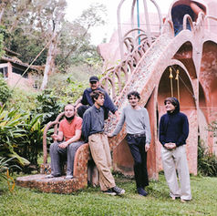 DILES QUE NO ME MATEN ENTRA EN TRANCE CON "HIRIKU" Y ANUNCIA SU NUEVO DISCO.