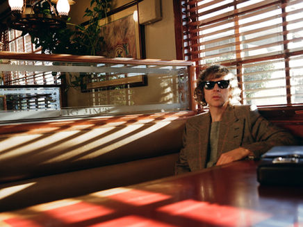 BECK ESTRENA EL SENCILLO “RIDE LONESOME”.