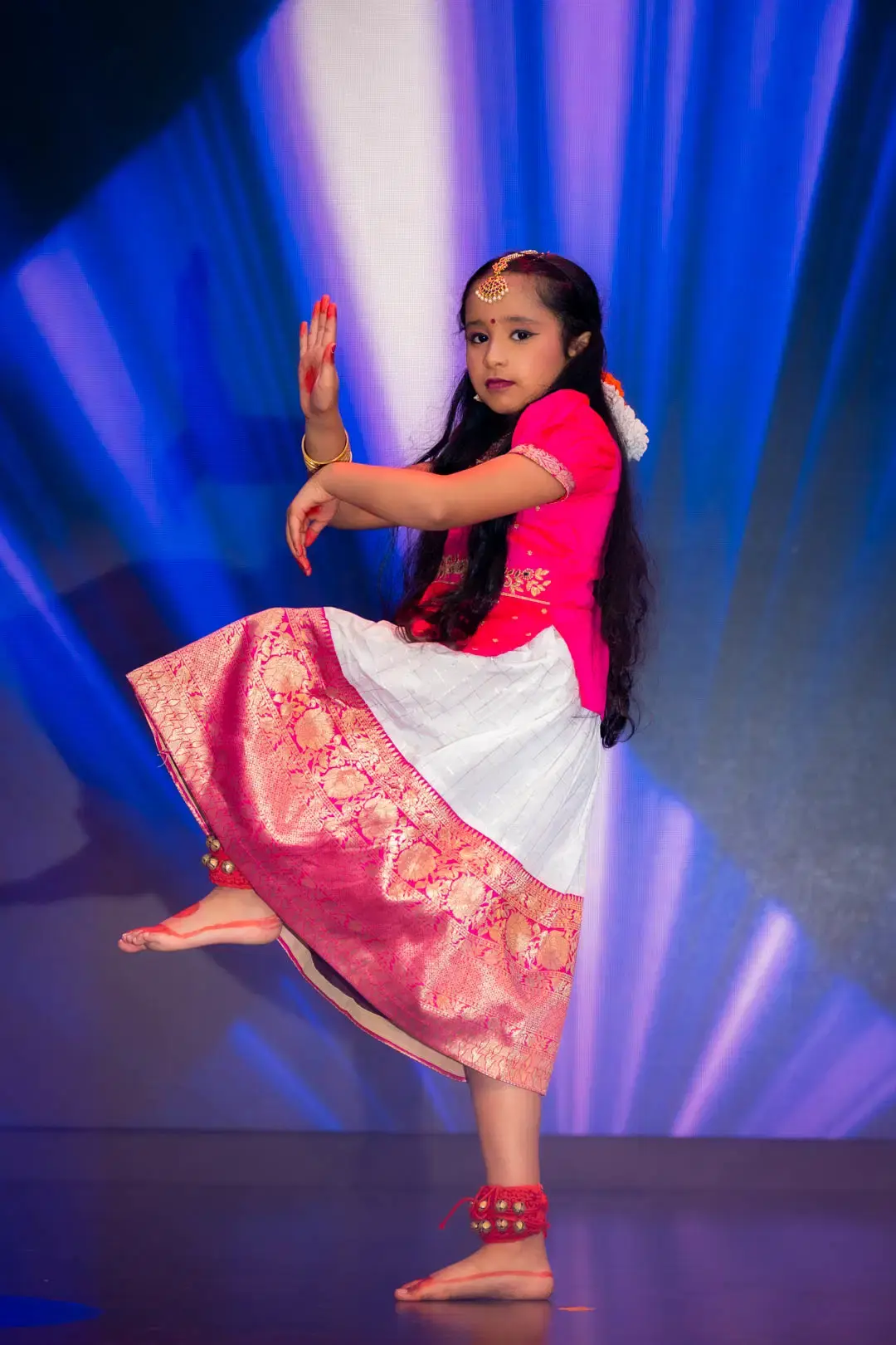 Fuchsia Pink & White Pattu Set