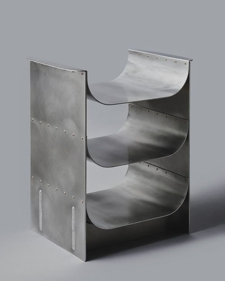 FORMA4 Flow Shelf – Sculptural Steel Storage