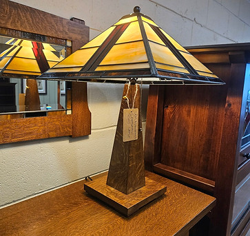 Stained glass lamp.jpg