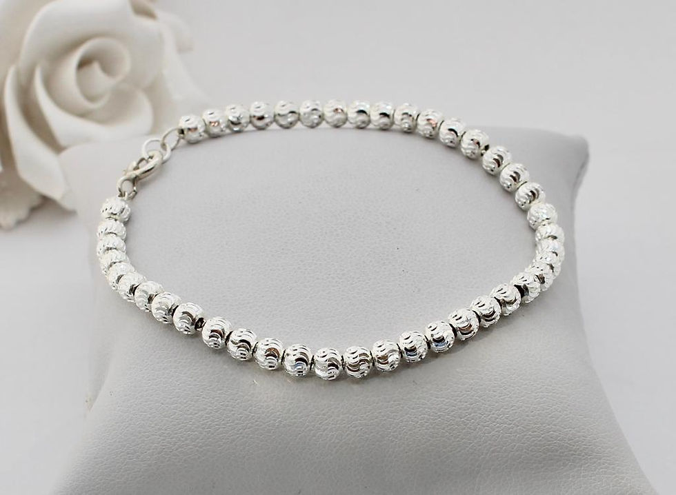 solid sterling silver diamond-cut beads design bracelet sparkle, simple and unique look
