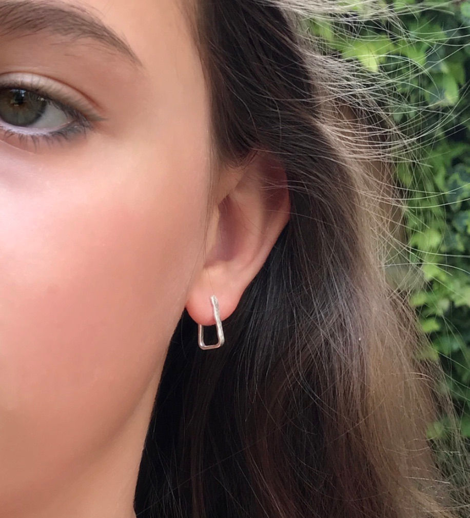 Thumbnail: Small Square Hoop Earrings