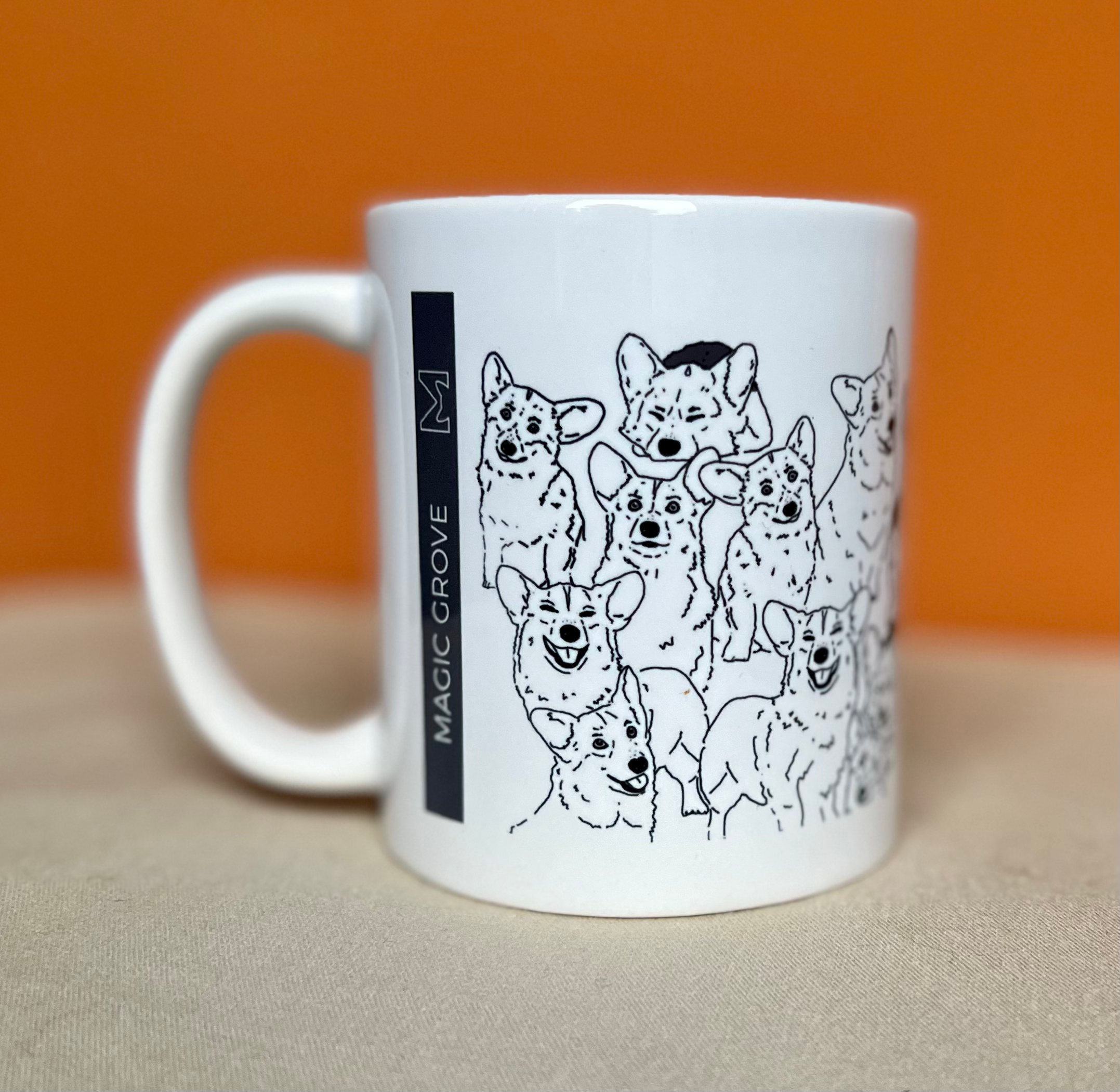 Caneca CORGI P&B