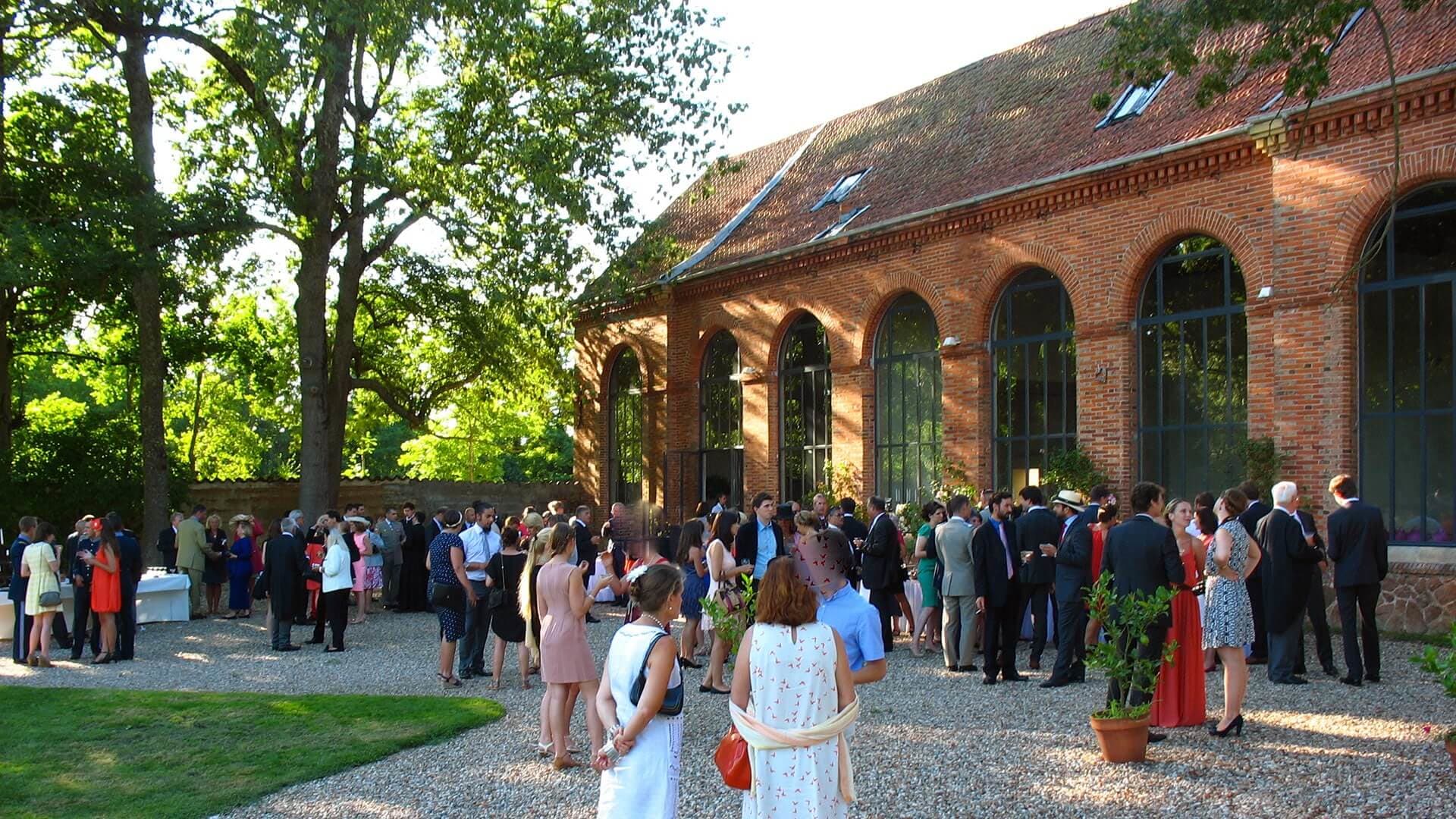 Château du Bourg à Perreux, lieu de réception