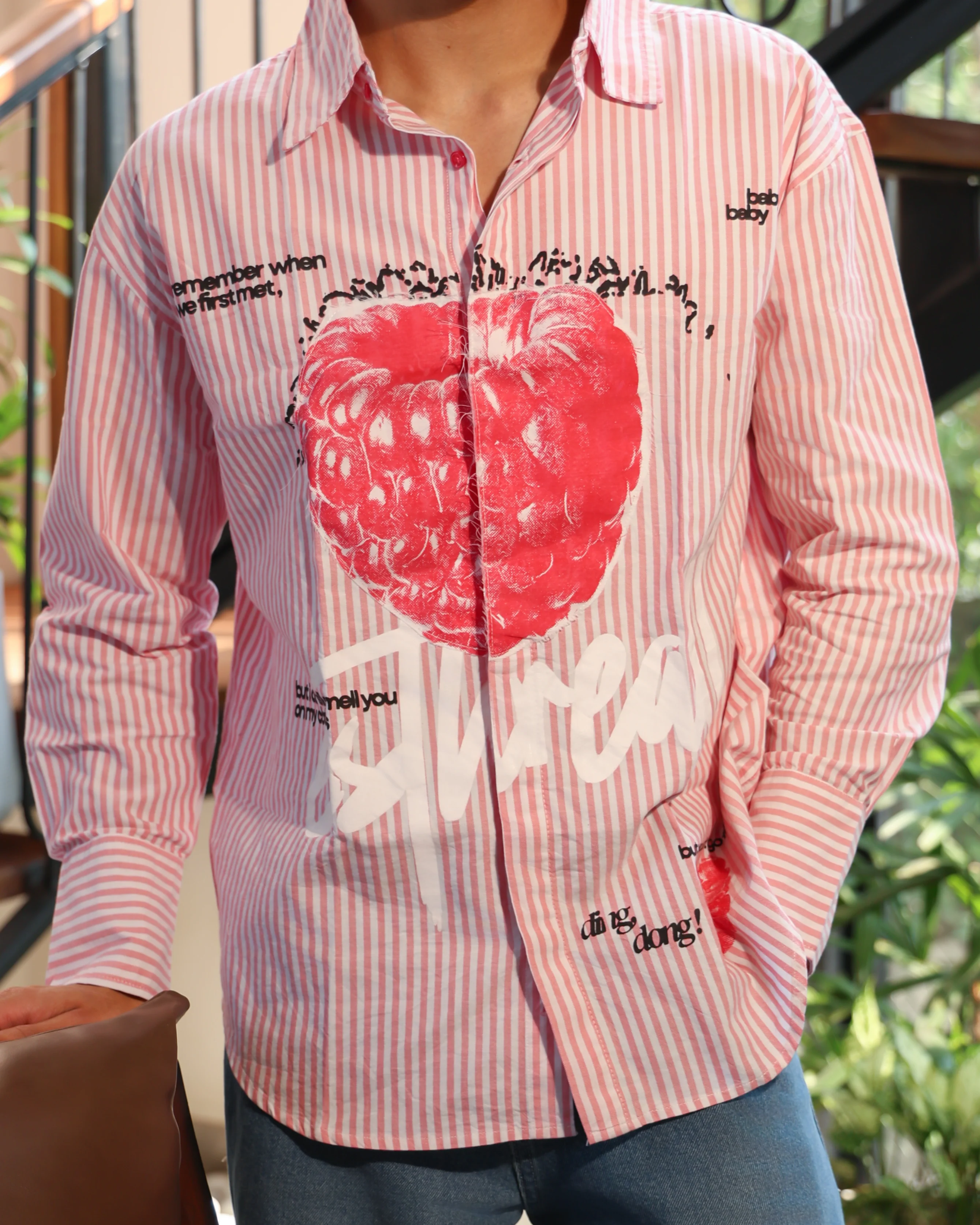 esthreall-raspberry-print-shirt-detail