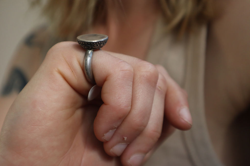 Miniatura: sterling silver signet spiral ring