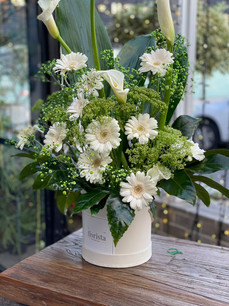 White box flower arrgment.jpeg