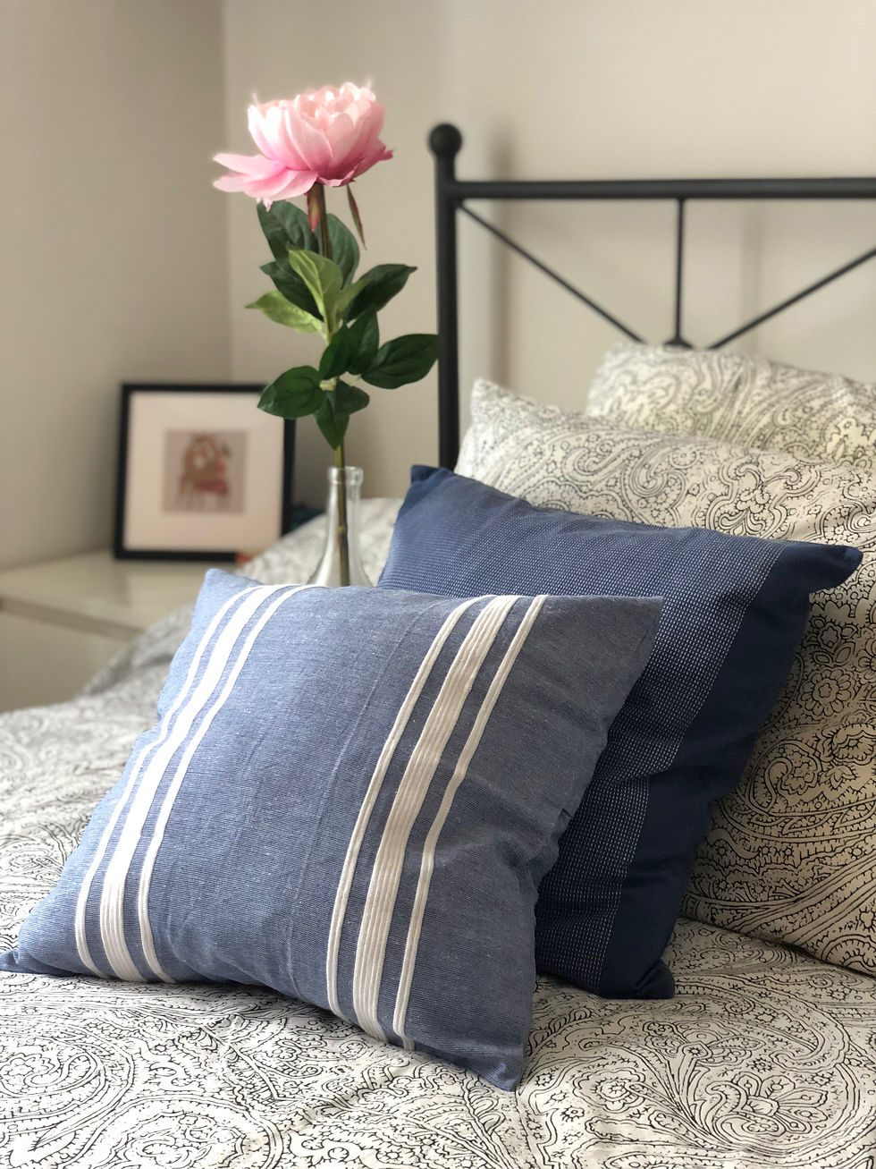 Thumbnail: Cushion covers