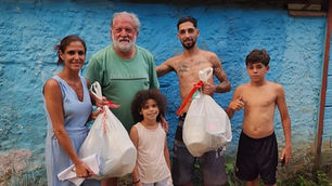 Ação Natalina Solidária leva acolhimento e esperança a famílias de Ilhabela