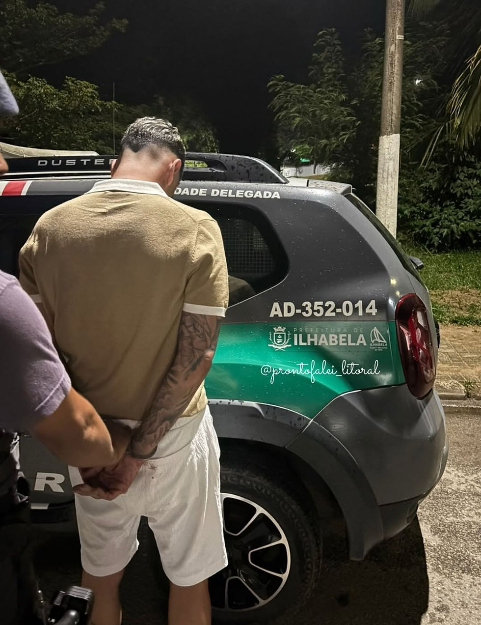 Fuga em alta velocidade termina com prisão por porte ilegal de arma e drogas, em Ilhabela