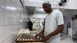 Única do Litoral Norte, Panificação Escolar de Ilhabela produz cerca de 11 mil pães por dia para a rede municipal