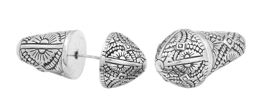 Putri Candi  Subeng earrings.