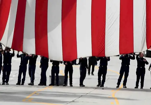 LDN-L-A2-FLAG-0621.jpg.webp
