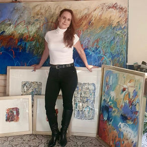 Verónica Allamand presenta exposición “Relatos a Destiempo”, honrando a mujeres de su linaje