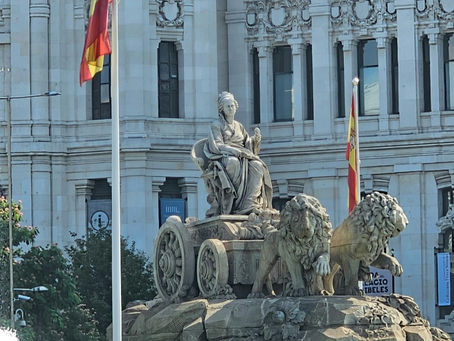 Madrid se reinventa: la capital europea está cada vez más cerca de Chile