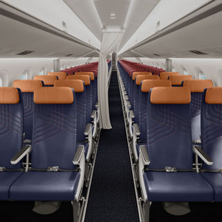 LATAM presenta la cabina de nuevos aviones Embraer E195-E2