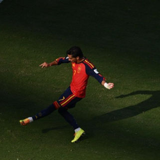 Ferran Torres le dio el título a España calzando Under Armour
