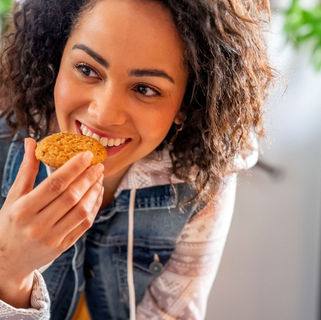 Habitos saludables: Descubre el poder del consumo consciente de snacks para cumplir tus objetivos