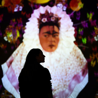 Ya están a la venta las entradas de “Viva Frida Kahlo”, la experiencia inmersiva que recorre la vida de la icónica artista mexicana