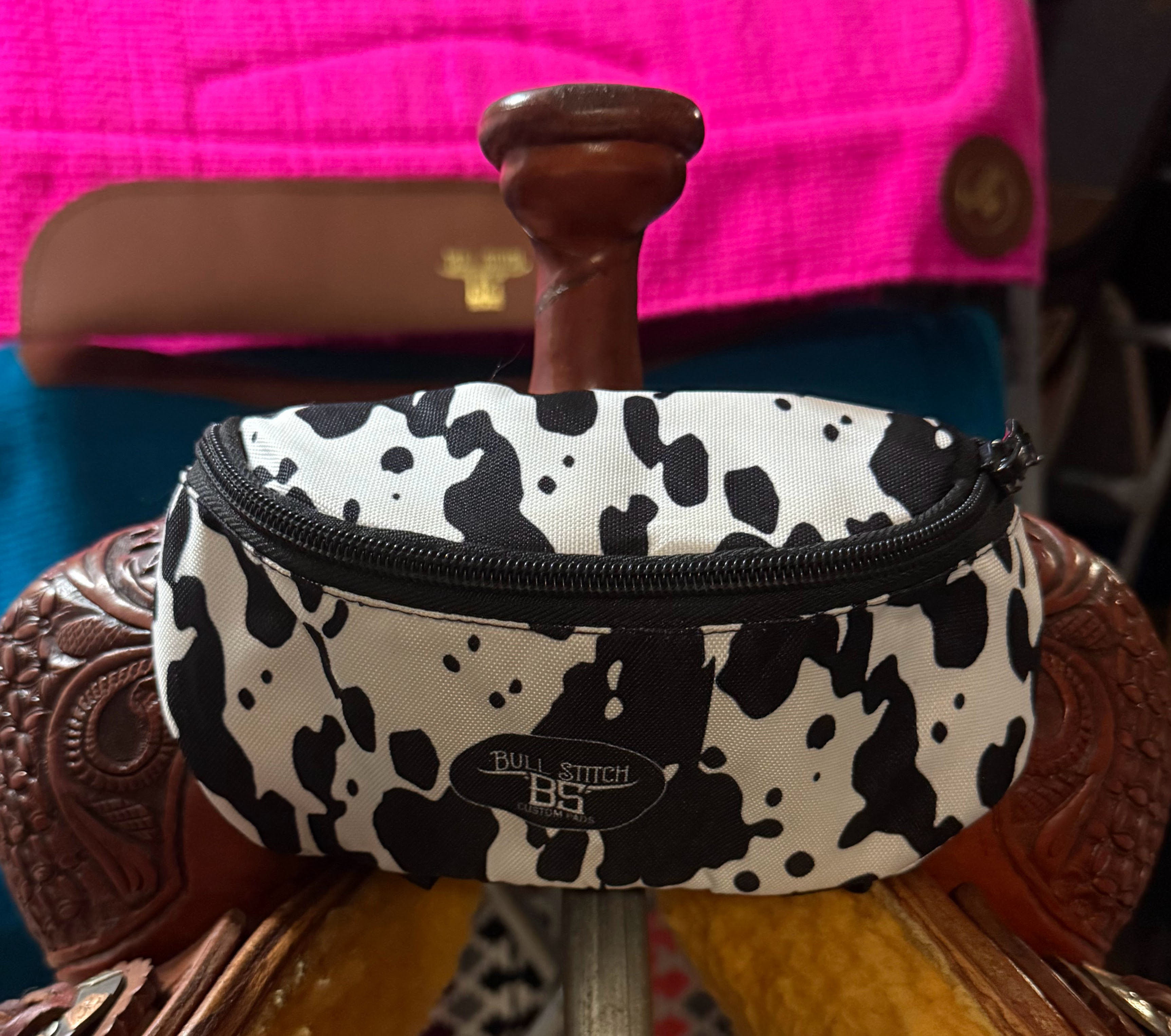 Bull Stitch Custom Saddle Sack