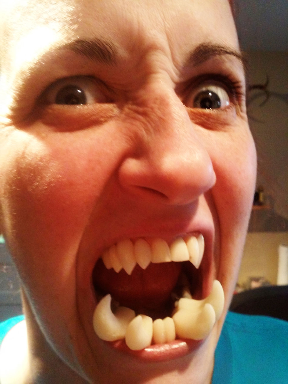 Robyn's Tusks & Fangs