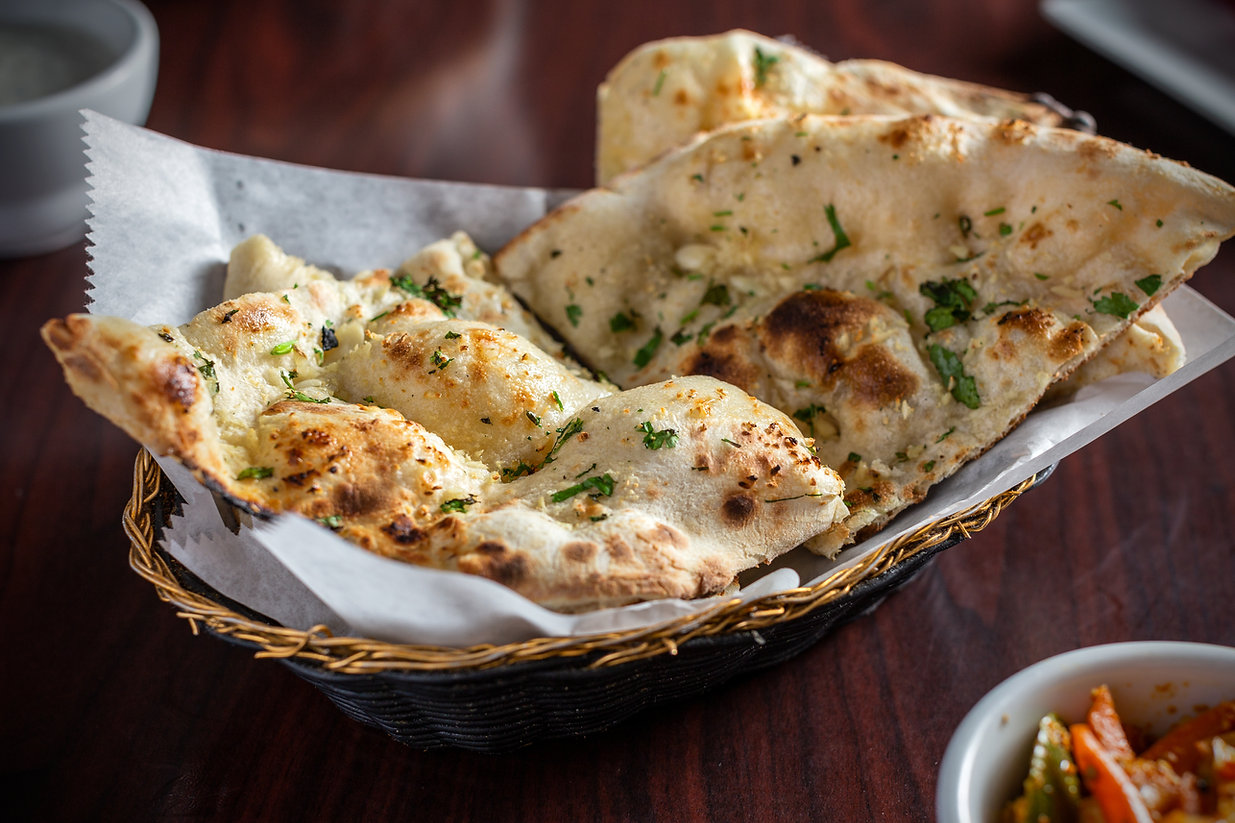 539022-Garlic-Naan.jpg