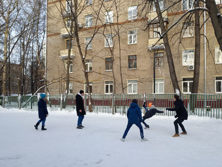 Восторги: Футбольное поле НГШ