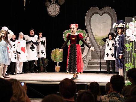 1 и 4 класы: Победы в театральном фестивале