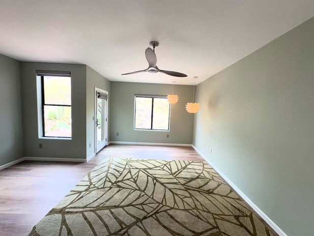 Oro Valley interior painting – Dunn-Edwards neutral paint on living room walls.