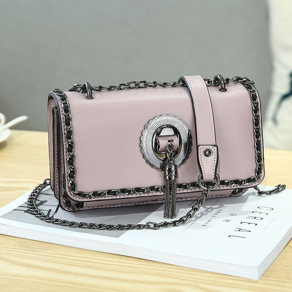 Thumbnail: Vintage Chain Patchwork Square Leather Shoulder Bag