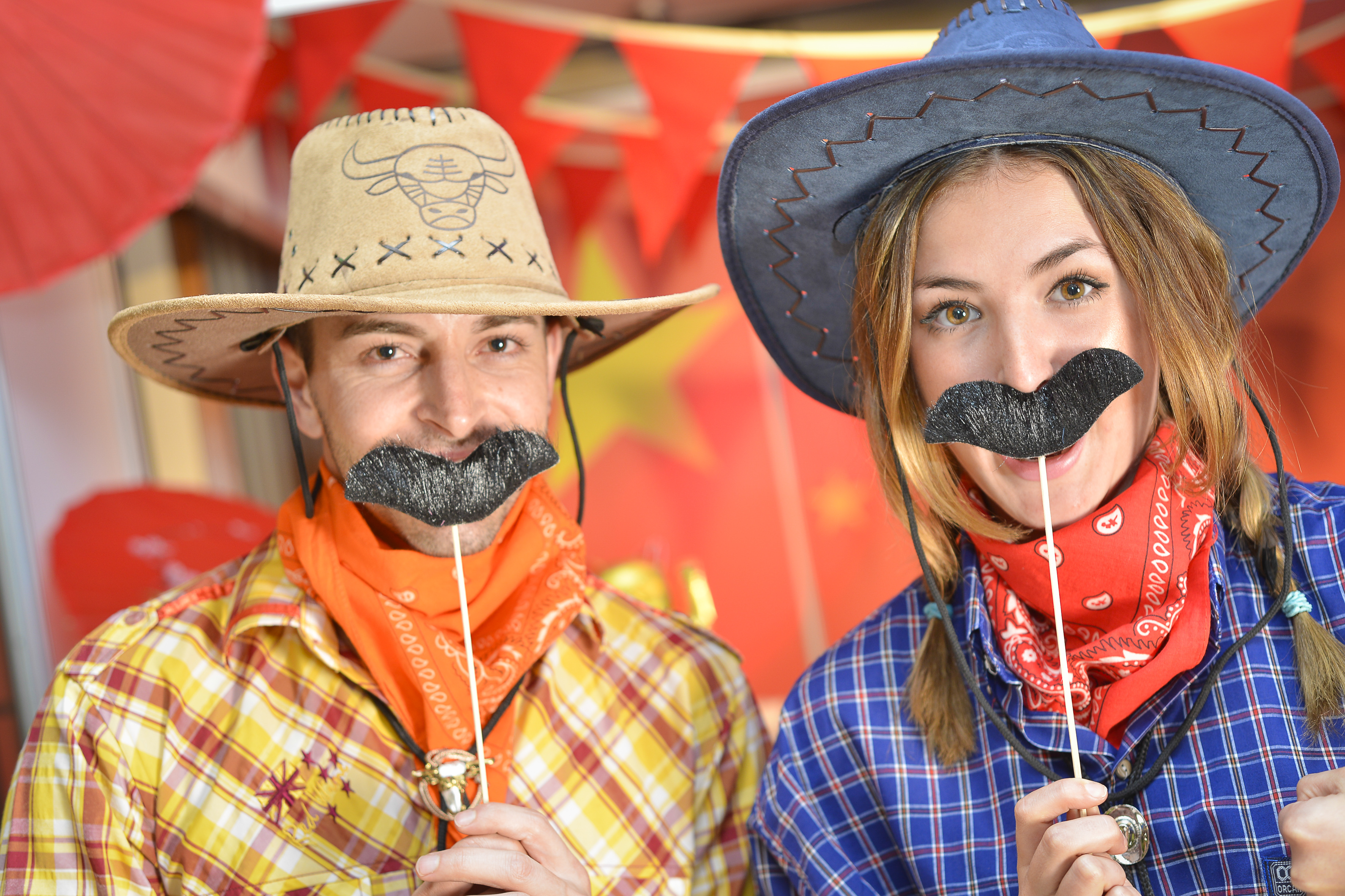 THEMES, DRESS UPS & PHOTO BOOTHS