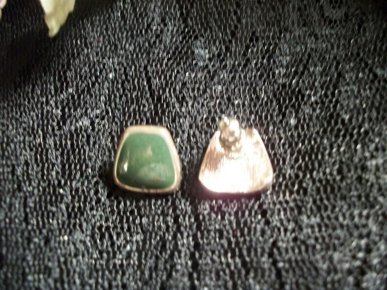 Thumbnail: Earrings Green Cabochon Silver Metal Geometric Picture Frame Vintage 1980s