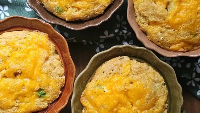 Apple-Jalapeño Cheddar Protein Cornbread - LowCarb
