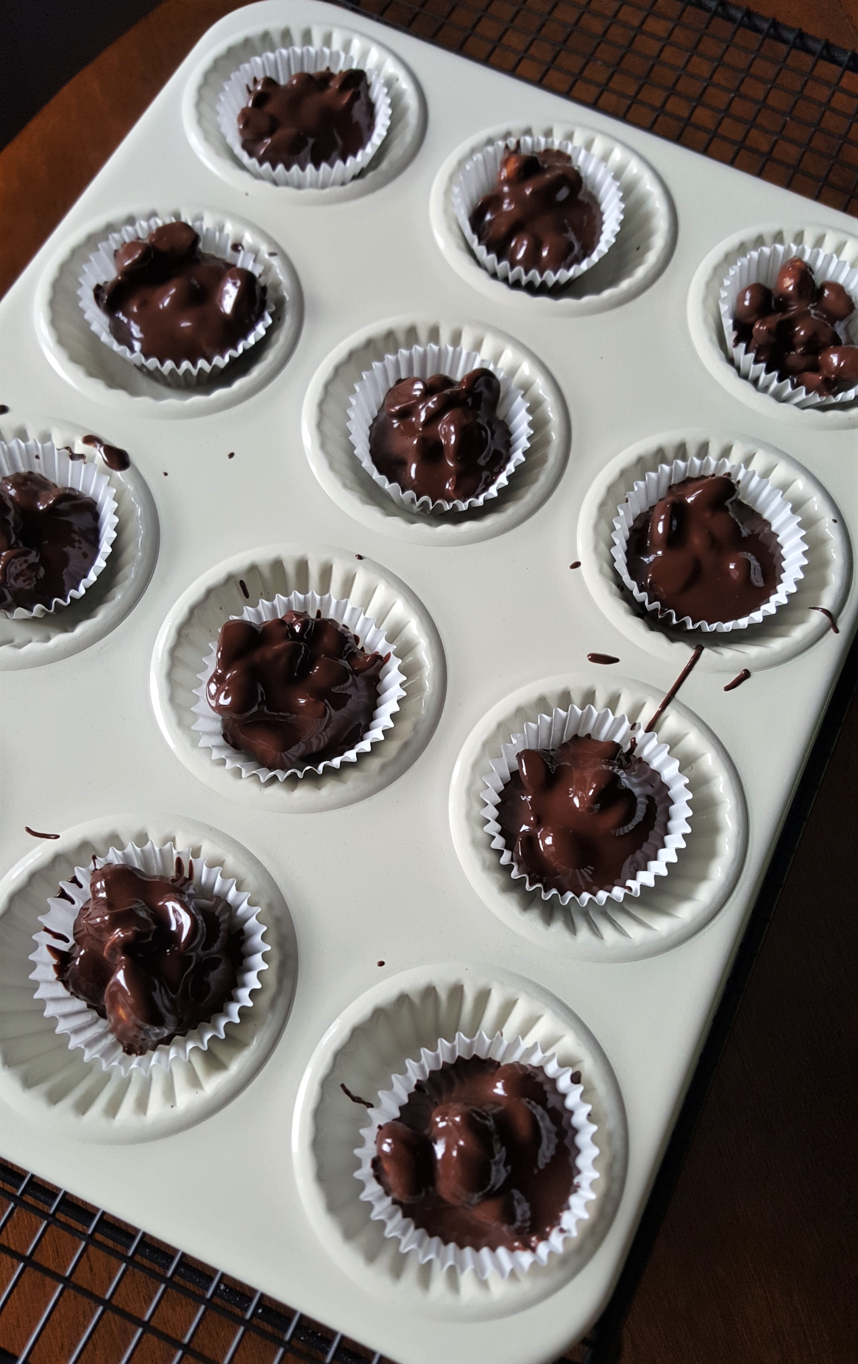 coconut keto clusters coconut keto clusters