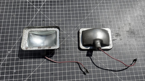 C32178 -U, C22571 Original Head Light Bucket (ONE) *USED* | Case