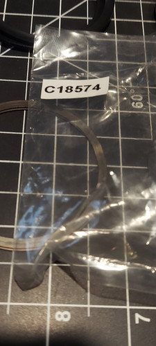C18574 Reseal Kit 644, 646, EARLY 648 Bucket 