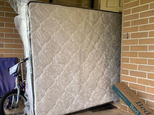 Pillow top mattress delivered in Brent Florida