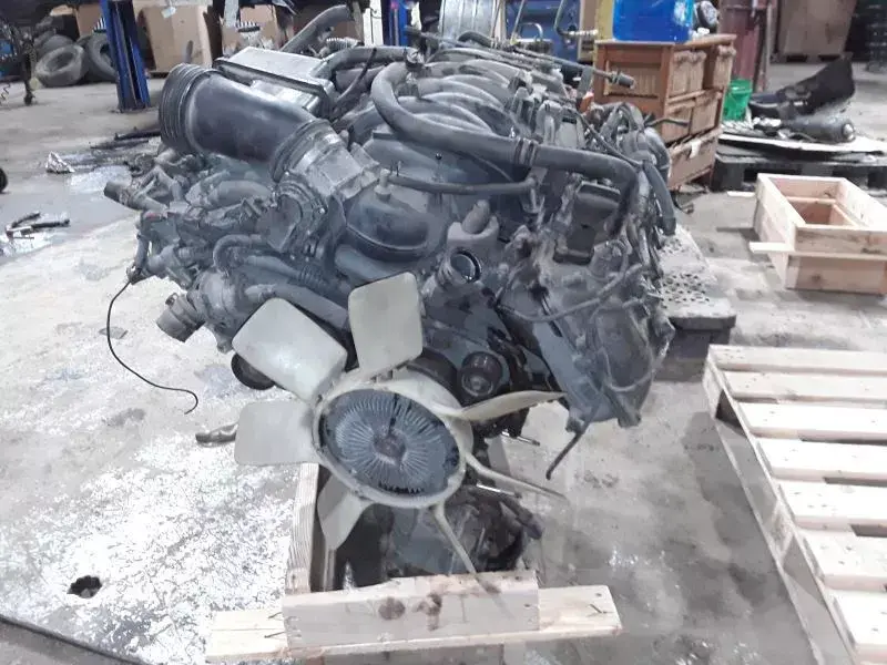 Thumbnail: 2010 toyota tundra motor