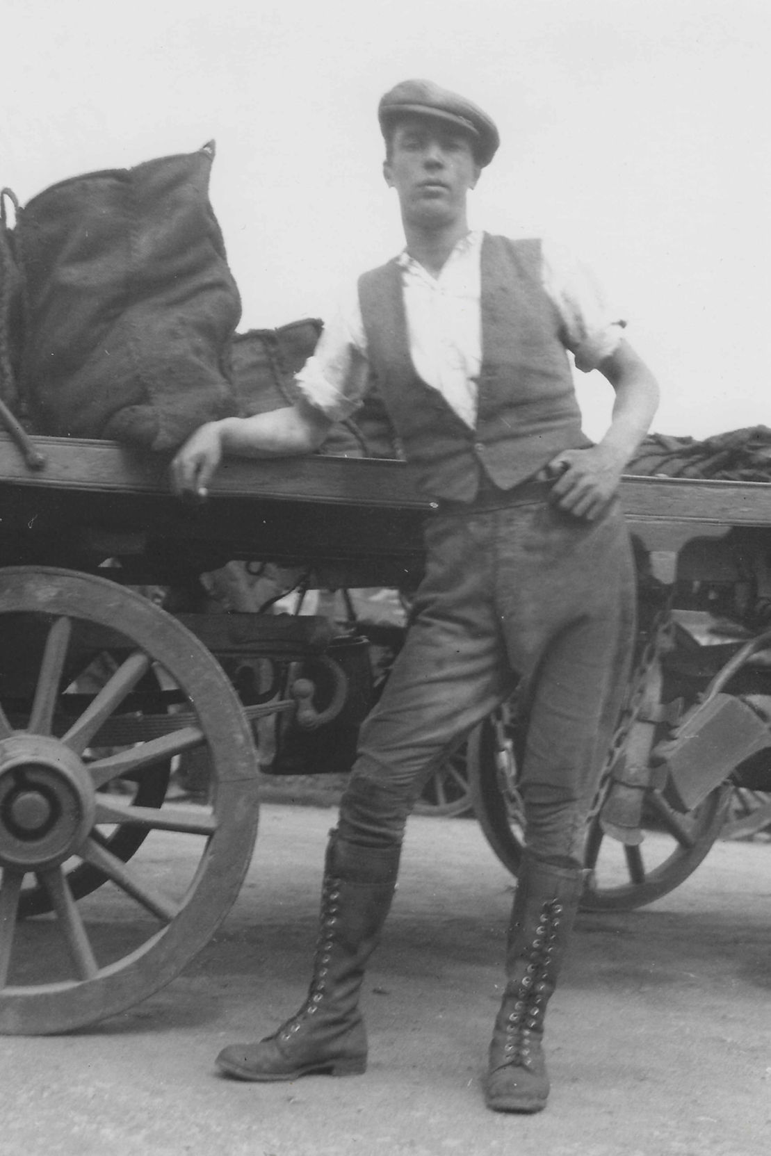 Montague Glover A Class Apart RM37 Coal Man