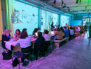 La présence des écrans à table nuit à la santé de vos clients