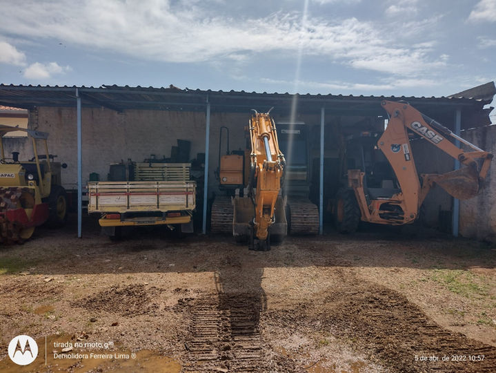 Nossos equipamentos
Demolidora Ferreira Lima - demolição e terraplenagem