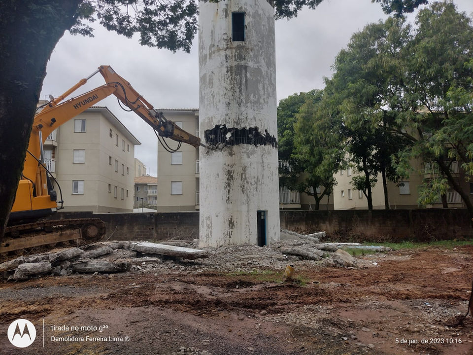 Longitude Incorporadora / Sabesp - Demolidora Ferreira Lima