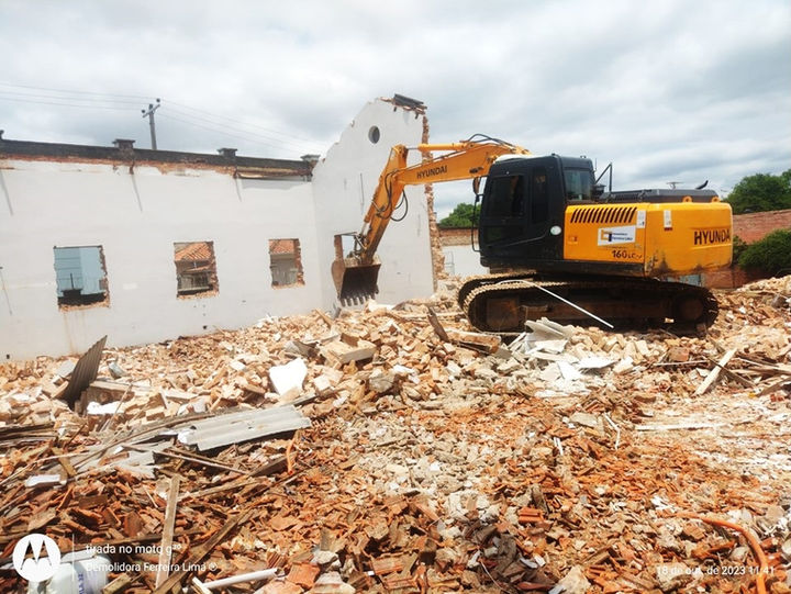 Egf Construtora - Demolidora Ferreira Lima - Demolição e terraplenagem