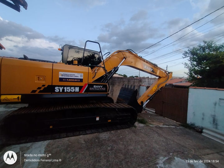 Nossos equipamentos
Demolidora Ferreira Lima - demolição e terraplenagem