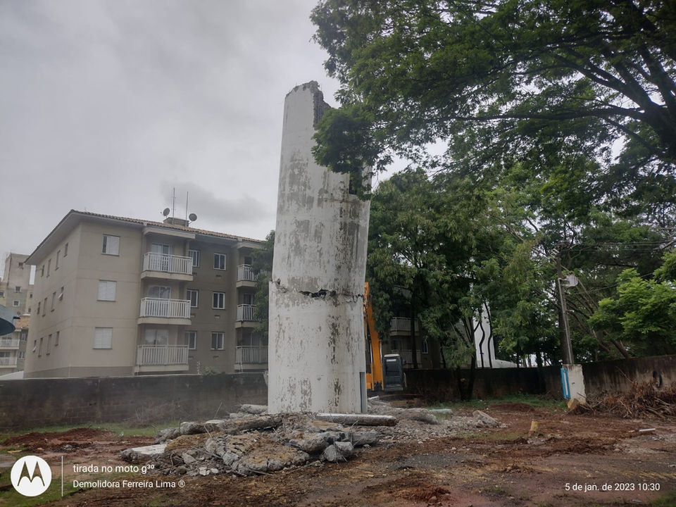 Longitude Incorporadora / Sabesp - Demolidora Ferreira Lima